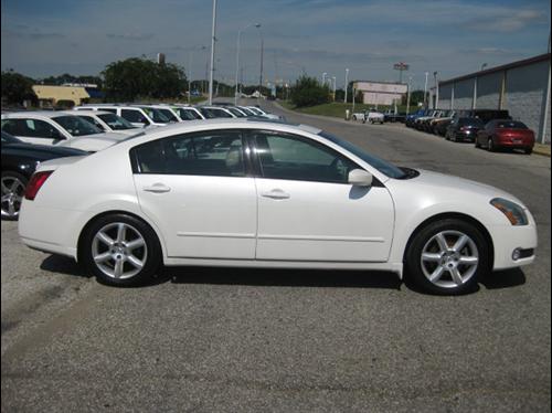 Nissan Maxima 2004 photo 2