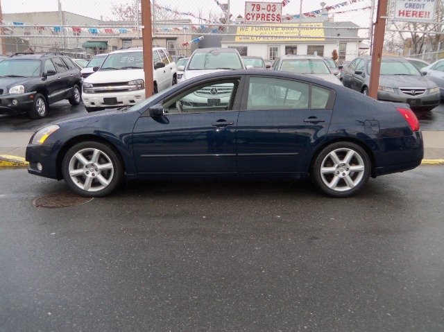 Nissan Maxima 2004 photo 1