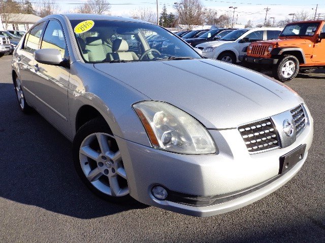 Nissan Maxima S 4x4 SUV Unspecified