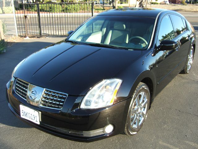 Nissan Maxima 2005 photo 2