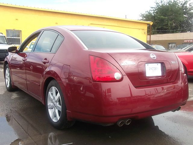 Nissan Maxima 2005 photo 2