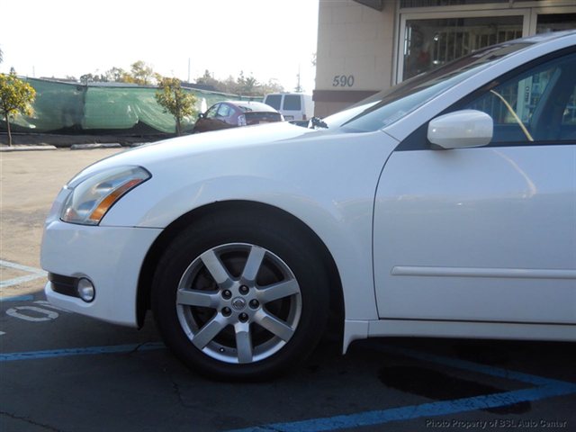 Nissan Maxima 2005 photo 2