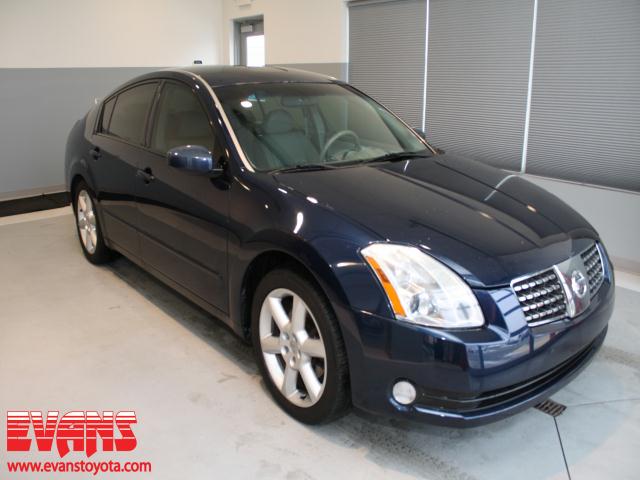 Nissan Maxima S 4x4 SUV Unspecified