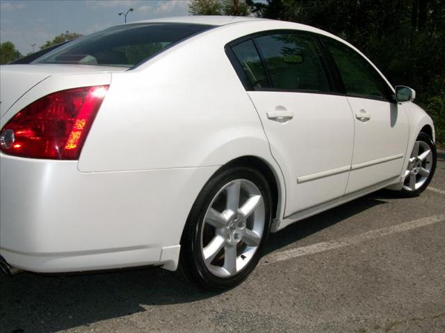 Nissan Maxima 2005 photo 2
