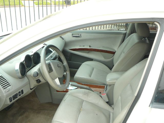 Nissan Maxima 2005 photo 2