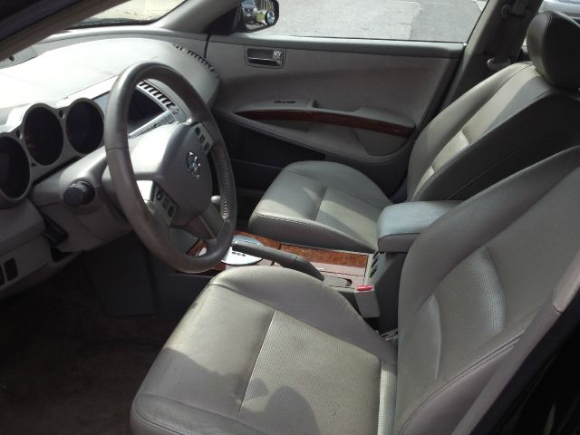 Nissan Maxima LS S Sedan