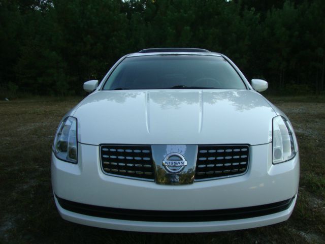 Nissan Maxima LS S Sedan