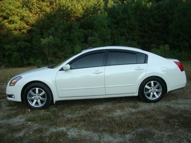 Nissan Maxima 2005 photo 2