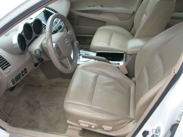 Nissan Maxima 2005 photo 2
