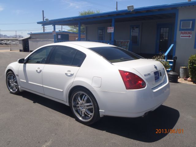 Nissan Maxima 2005 photo 2