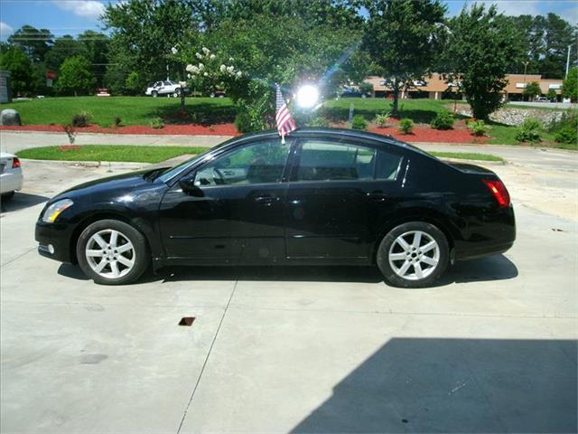 Nissan Maxima 2005 photo 1