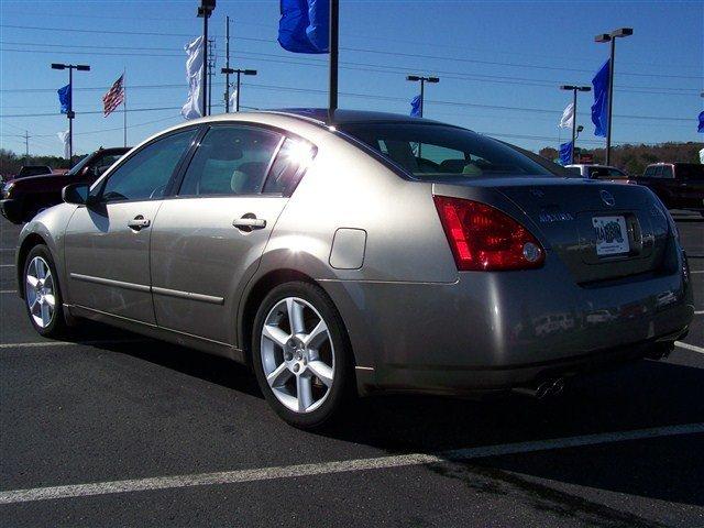 Nissan Maxima 2005 photo 2