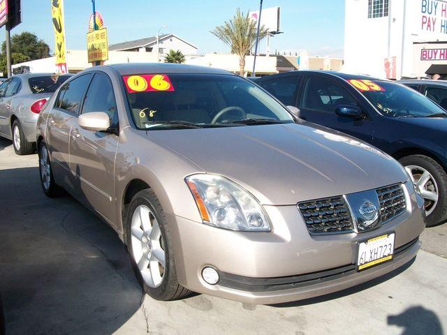 Nissan Maxima Sport -5 Speed-stick-4x4 Unspecified