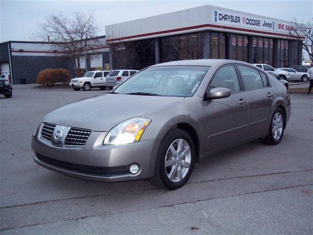 Nissan Maxima ST Pickup 4D 5 1/2 Ft Sedan
