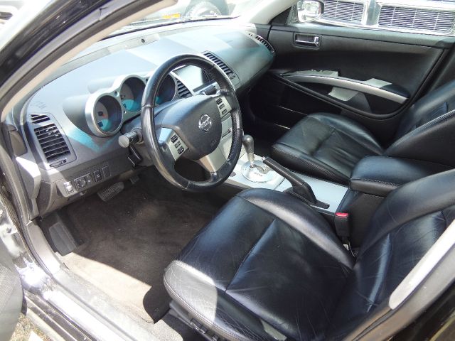 Nissan Maxima LS S Sedan