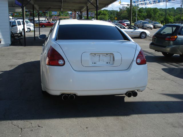 Nissan Maxima LS S Sedan