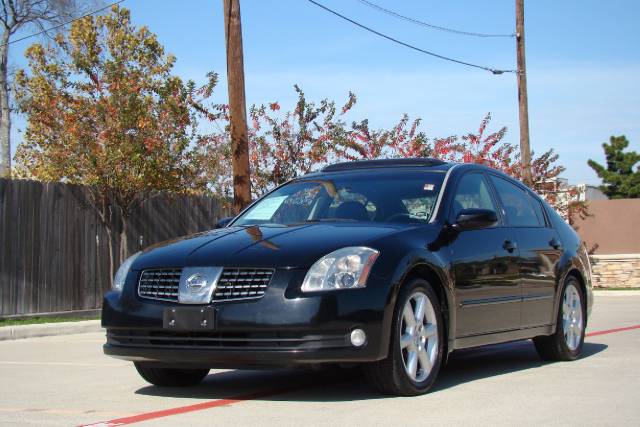 Nissan Maxima LS S Sedan
