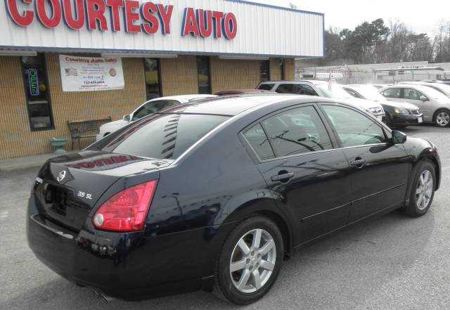 Nissan Maxima 2006 photo 2