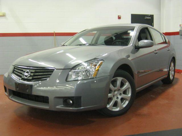 Nissan Maxima 3 Sedan