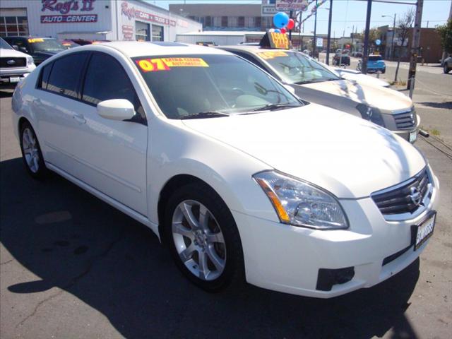 Nissan Maxima LE Sedan