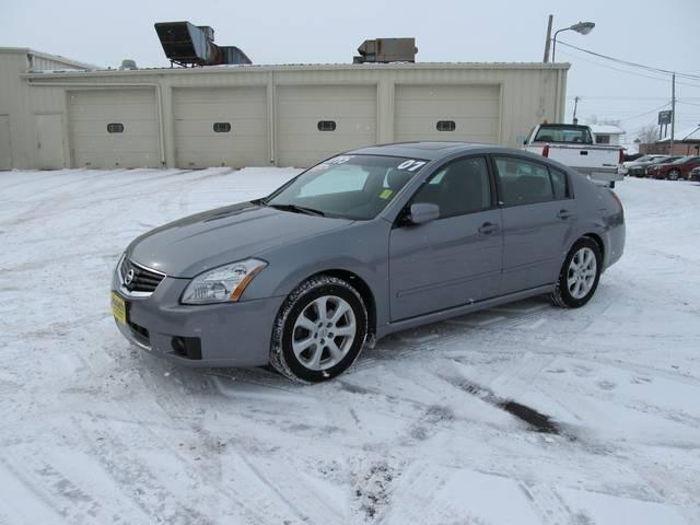 Nissan Maxima LE Unspecified