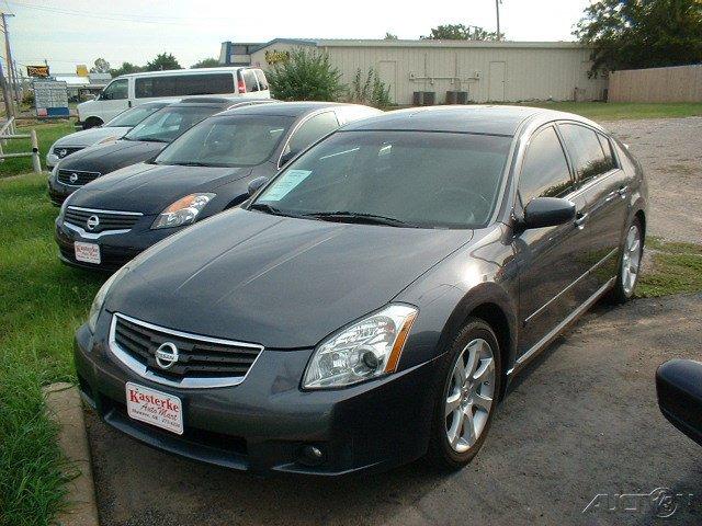 Nissan Maxima LE Unspecified