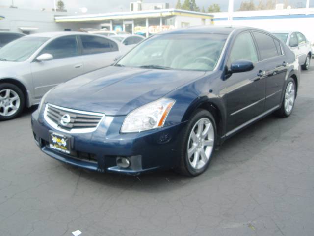 Nissan Maxima Unknown Sedan