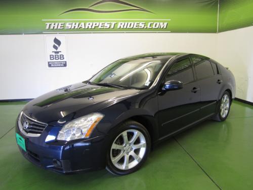 Nissan Maxima I4 2. Sedan