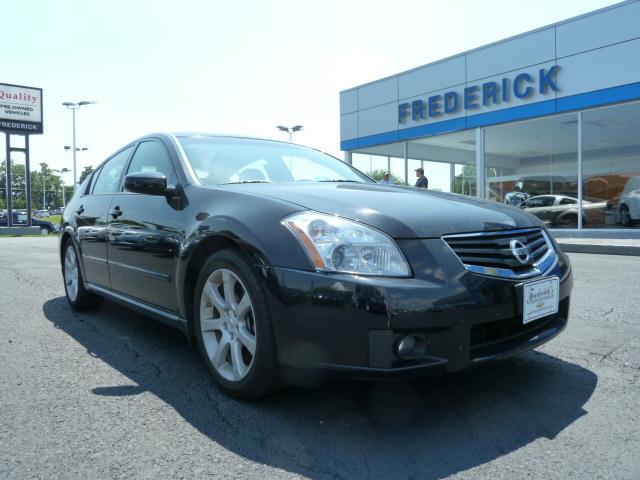 Nissan Maxima LE Sedan