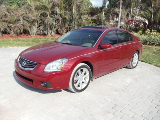 Nissan Maxima LE Sedan