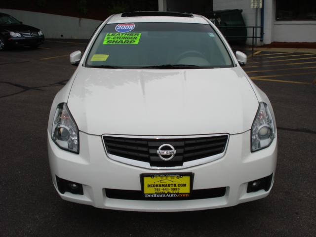 Nissan Maxima ST Pickup 4D 5 1/2 Ft Sedan