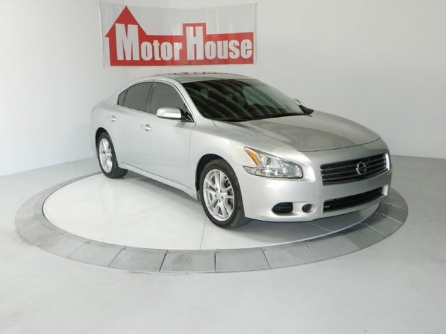 Nissan Maxima Supercab 139 XLT 4WD Sedan