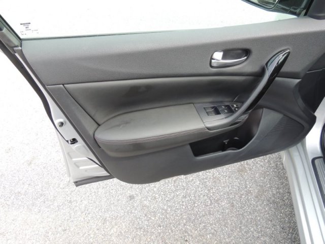 Nissan Maxima Regular Cab 4-wheel Drive Work Truck Unspecified