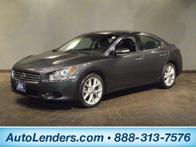 Nissan Maxima Regular Cab 4-wheel Drive Work Truck Sedan