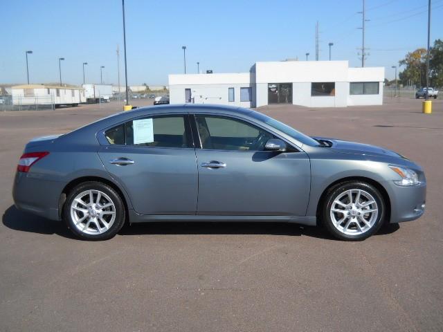 Nissan Maxima 2009 photo 2