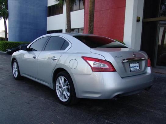 Nissan Maxima 2009 photo 2