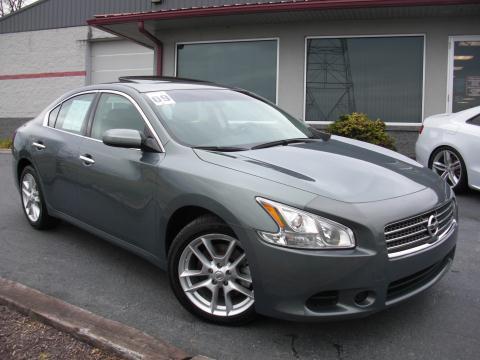 Nissan Maxima XR Sedan