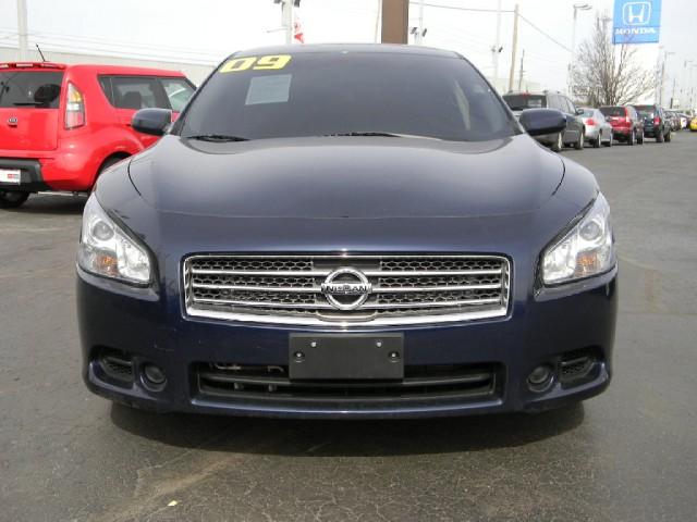Nissan Maxima 2009 photo 1