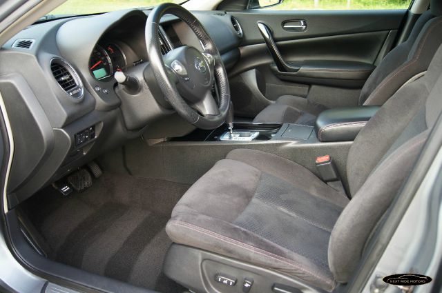 Nissan Maxima XR Sedan