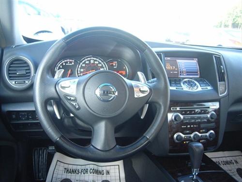 Nissan Maxima 2009 photo 1