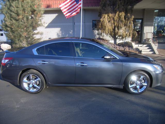 Nissan Maxima 2009 photo 1