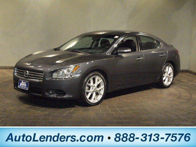 Nissan Maxima Regular Cab 4-wheel Drive Work Truck Sedan