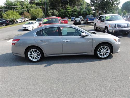 Nissan Maxima XR Other