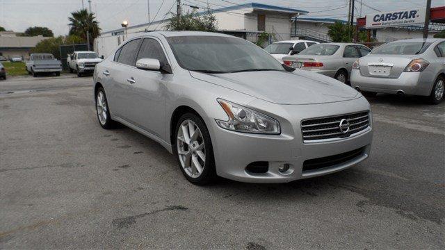 Nissan Maxima Unknown Sedan