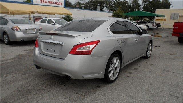 Nissan Maxima 2009 photo 2