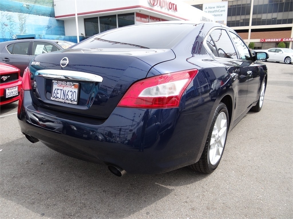 Nissan Maxima Regular Cab 4-wheel Drive Work Truck Unspecified