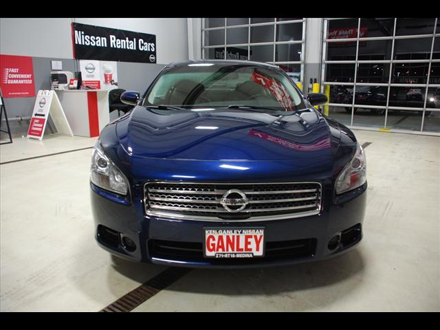 Nissan Maxima 2009 photo 1