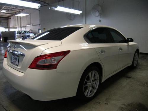 Nissan Maxima 2009 photo 1