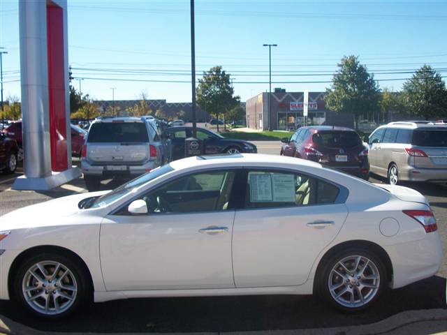 Nissan Maxima Regular Cab 4-wheel Drive Work Truck Unspecified