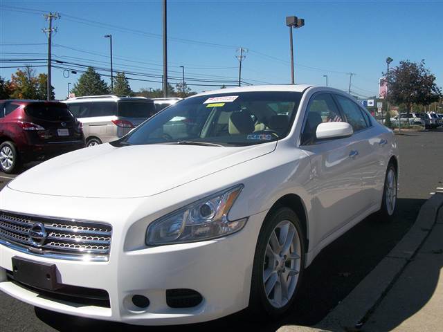 Nissan Maxima 2009 photo 1